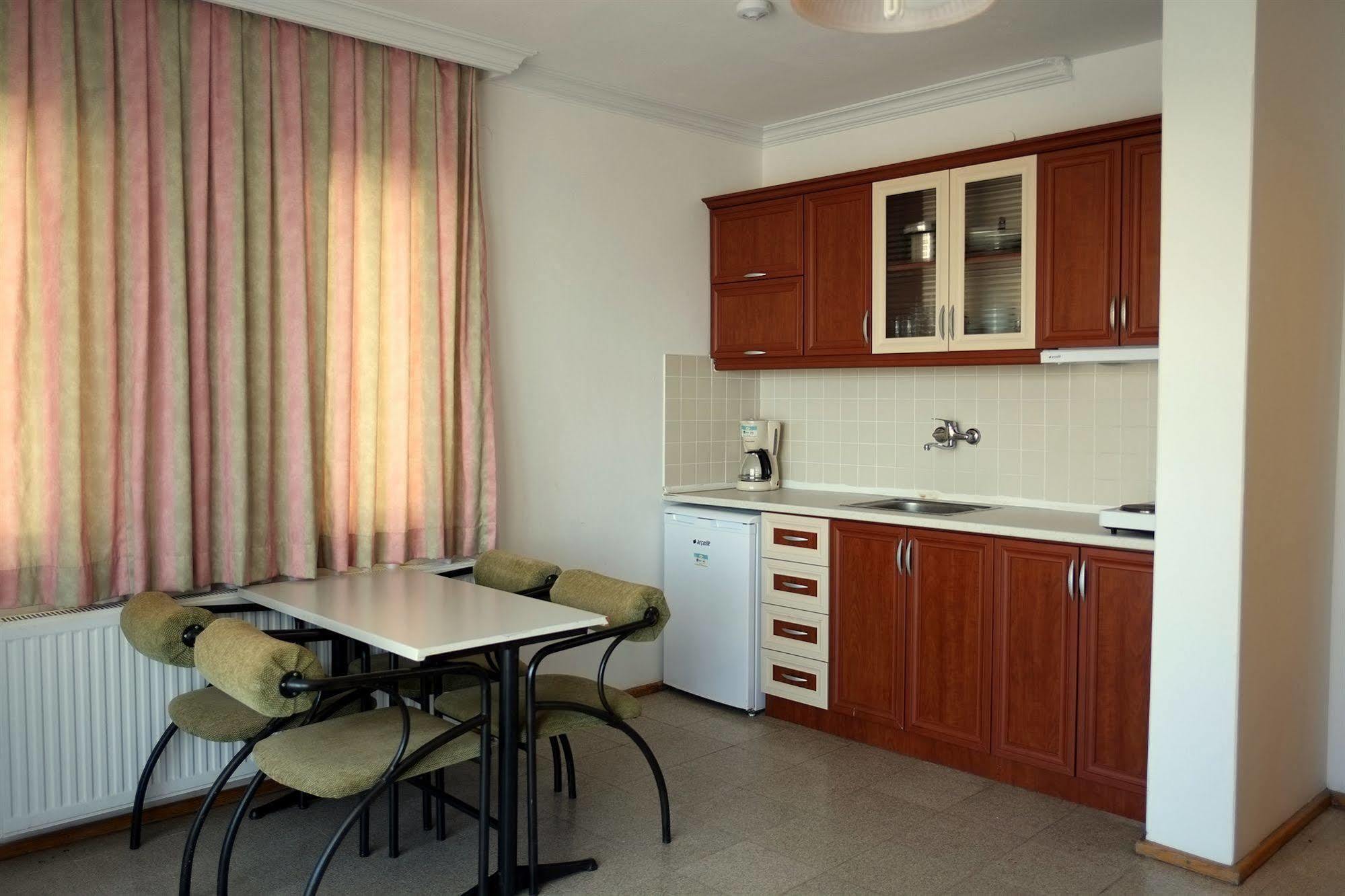 Babylon Gardens Apart Suite Menderes Exterior foto